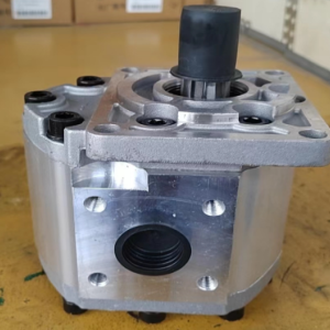 XCMG LW300F CB32 GEAR PUMP